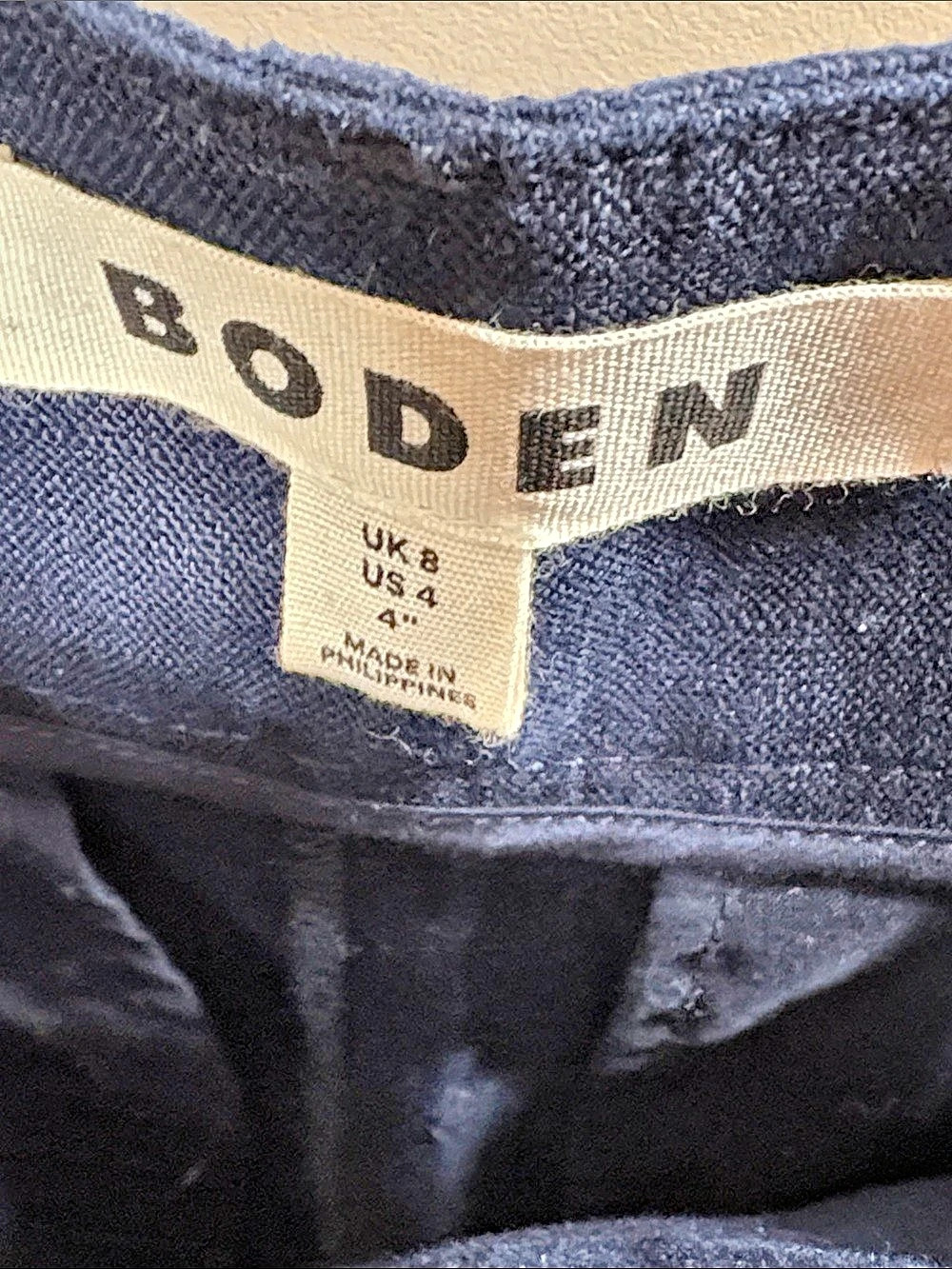 Boden 100% Linen High Waist Shorts in Navy Blue Size 4 - Picture 3 of 4